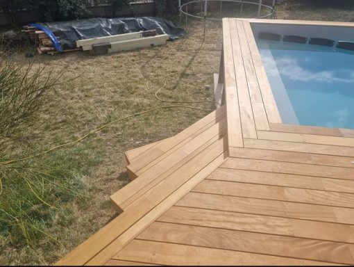 Escalier terrasse piscine hors sol